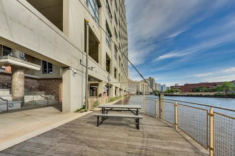 Tiny photo for 900 N KINGSBURY Street #716, Chicago, IL 60610 (MLS # 12454868)