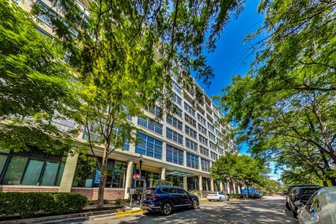 Tiny photo for 900 N KINGSBURY Street #716, Chicago, IL 60610 (MLS # 12454868)