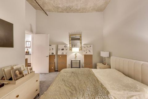 Tiny photo for 900 N KINGSBURY Street #716, Chicago, IL 60610 (MLS # 12454868)