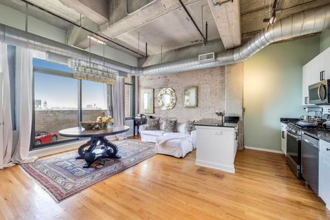 Tiny photo for 900 N KINGSBURY Street #716, Chicago, IL 60610 (MLS # 12454868)