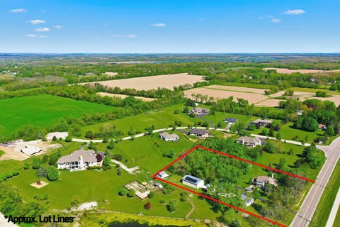 Tiny photo for 9909 Winn Road, Spring Grove, IL 60081 (MLS # 12717434)