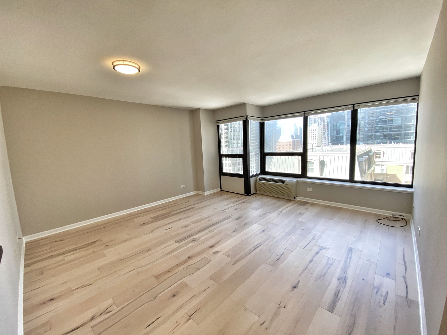 30 E Huron Street 1405