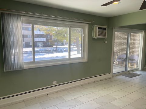 Tiny photo for 2500 BAYSIDE Drive #3, Palatine, IL 60074 (MLS # 12607042)