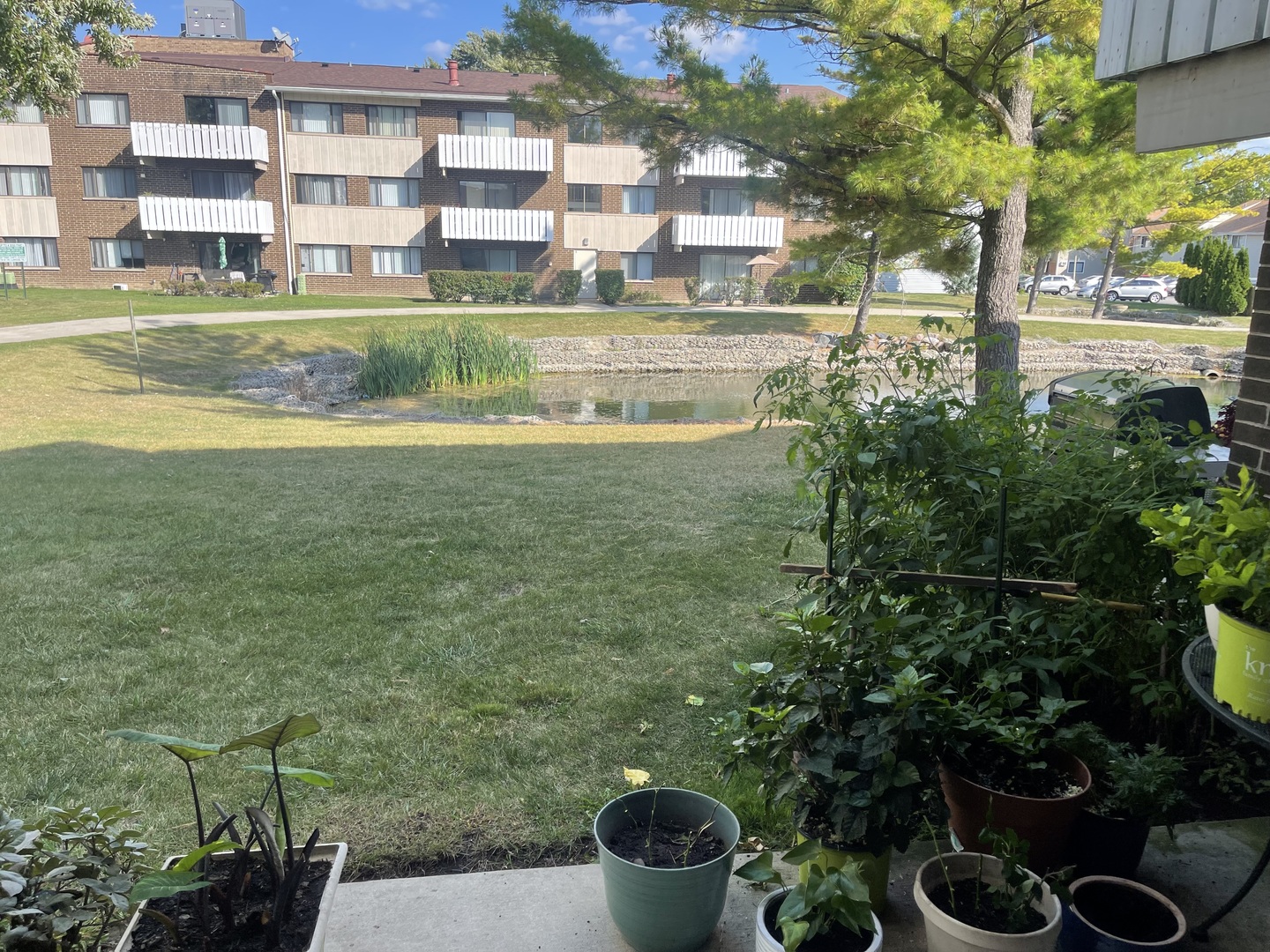 2500 BAYSIDE Drive 3