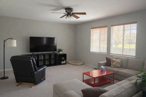 Tiny photo for 537 W Mara Lynn Court, Round Lake, IL 60073 (MLS # 12593189)