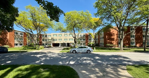 Photo of 1139 Leavitt Avenue #212, Flossmoor, IL 60422 (MLS # 12776126)