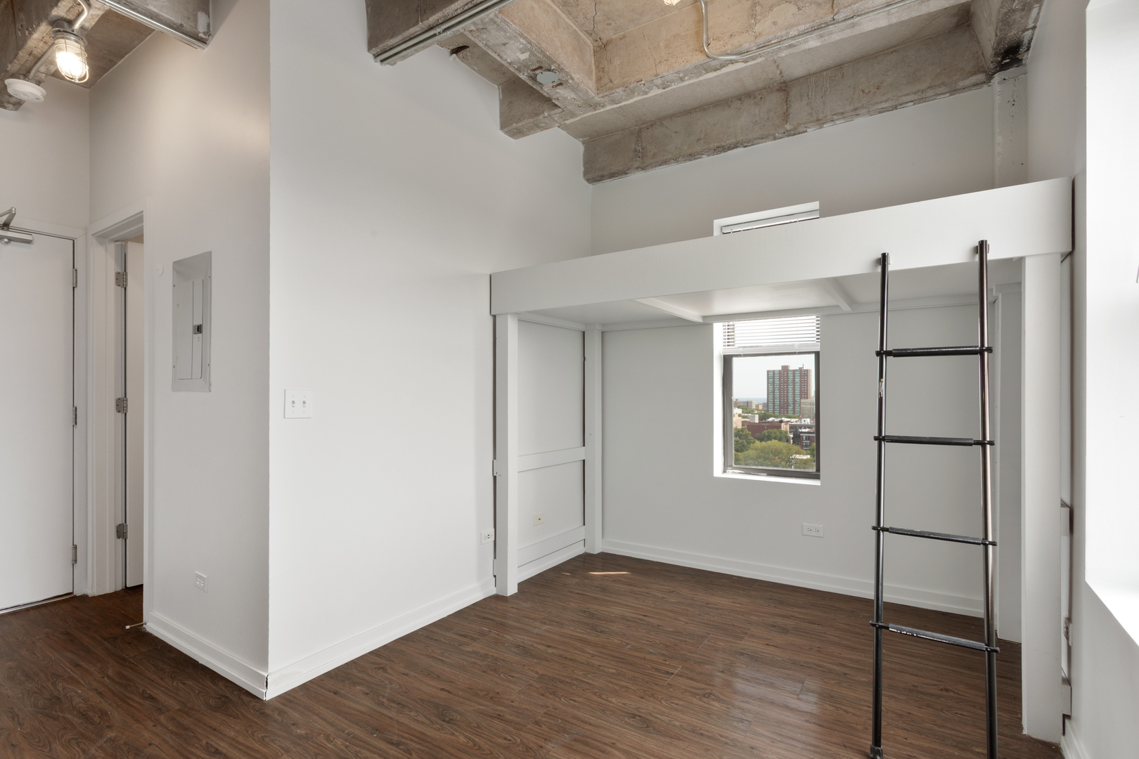 1325 W Wilson Avenue 1101