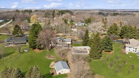 Tiny photo for 220 N Shannon Drive, Woodstock, IL 60098 (MLS # 12601694)