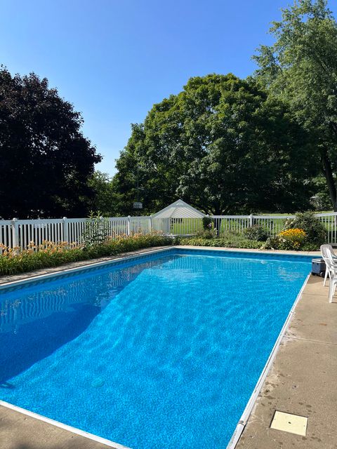 Tiny photo for 220 N Shannon Drive, Woodstock, IL 60098 (MLS # 12601694)