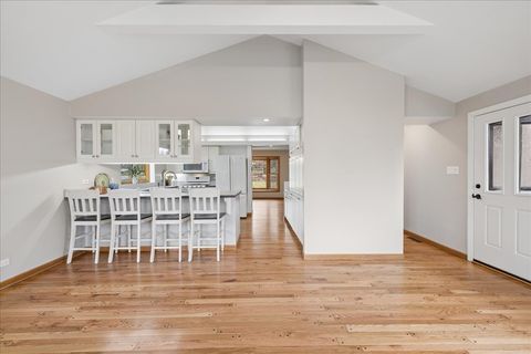 Tiny photo for 220 N Shannon Drive, Woodstock, IL 60098 (MLS # 12601694)