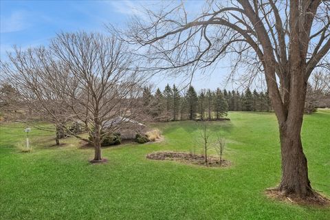Tiny photo for 220 N Shannon Drive, Woodstock, IL 60098 (MLS # 12601694)