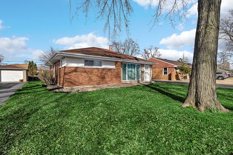 Tiny photo for 686 E 155th Street, South Holland, IL 60473 (MLS # 12582284)
