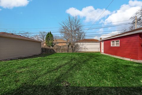 Tiny photo for 686 E 155th Street, South Holland, IL 60473 (MLS # 12582284)