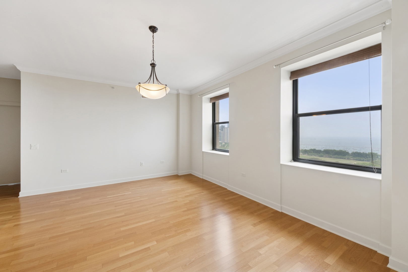 310 S Michigan Avenue 1804