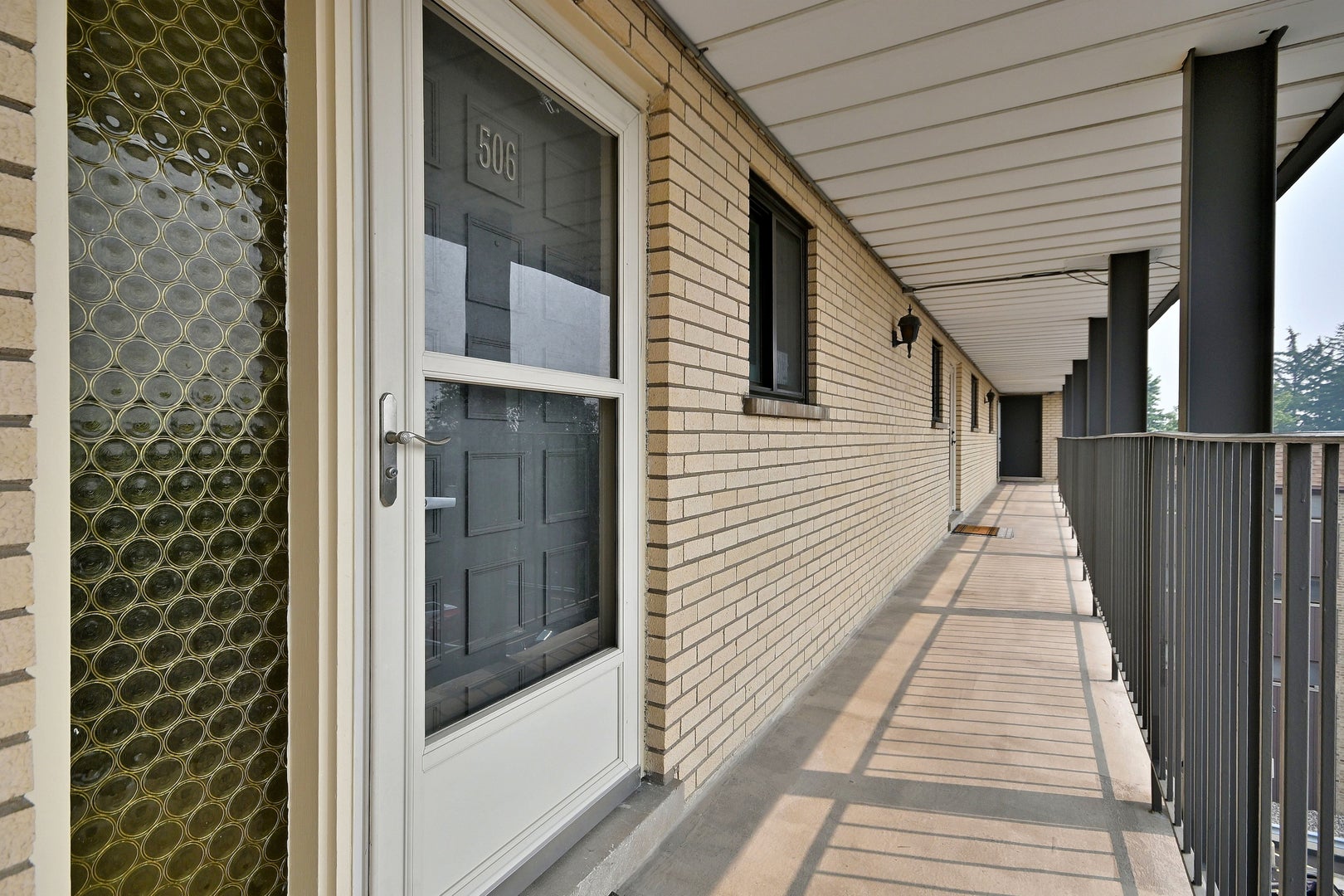 6221 N Niagara Avenue 506
