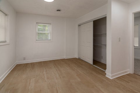 Tiny photo for 103 S Forest Avenue, Carbondale, IL 62901 (MLS # 12785168)