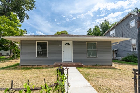 Photo of 103 S Forest Avenue, Carbondale, IL 62901 (MLS # 12785168)
