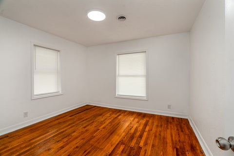 Tiny photo for 103 S Forest Avenue, Carbondale, IL 62901 (MLS # 12785168)