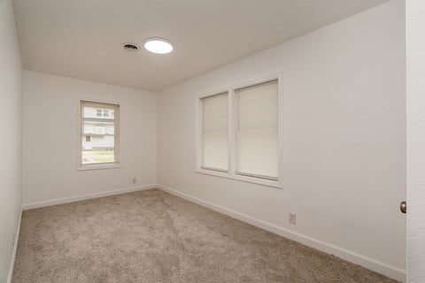Tiny photo for 103 S Forest Avenue, Carbondale, IL 62901 (MLS # 12785168)