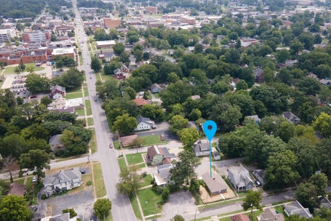 Tiny photo for 103 S Forest Avenue, Carbondale, IL 62901 (MLS # 12785168)