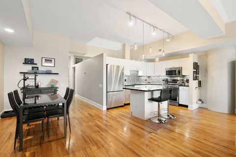 Tiny photo for 165 N Canal Street #730, Chicago, IL 60606 (MLS # 12469191)