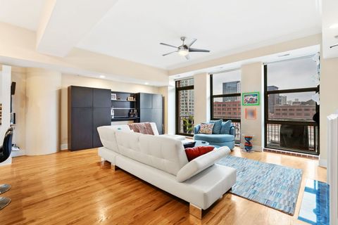 Tiny photo for 165 N Canal Street #730, Chicago, IL 60606 (MLS # 12469191)