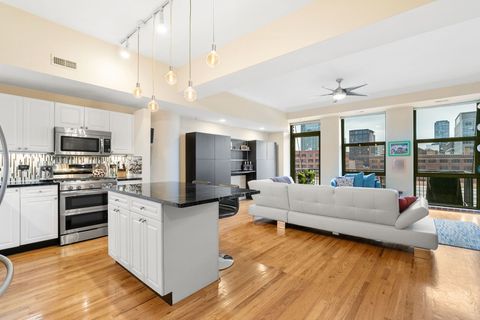 Tiny photo for 165 N Canal Street #730, Chicago, IL 60606 (MLS # 12469191)