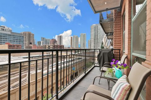 Tiny photo for 165 N Canal Street #730, Chicago, IL 60606 (MLS # 12469191)