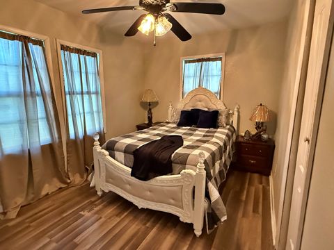 Tiny photo for 1202 Ferry Street, Metropolis, IL 62960 (MLS # 12600219)