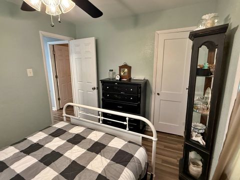 Tiny photo for 1202 Ferry Street, Metropolis, IL 62960 (MLS # 12600219)