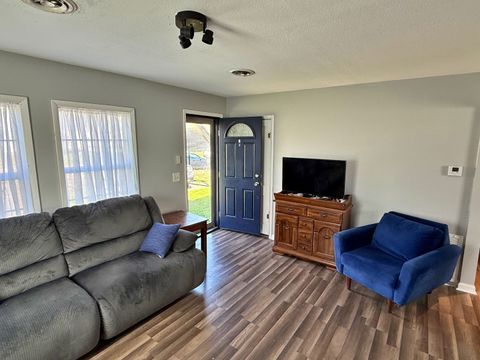 Tiny photo for 1202 Ferry Street, Metropolis, IL 62960 (MLS # 12600219)