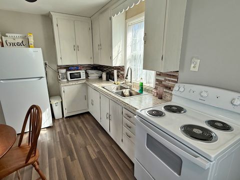 Tiny photo for 1202 Ferry Street, Metropolis, IL 62960 (MLS # 12600219)