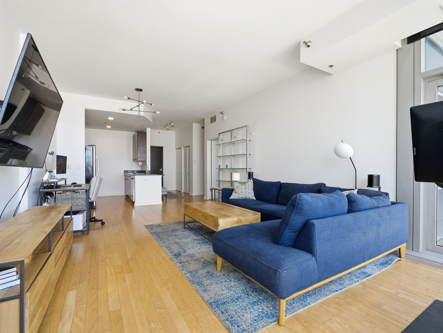 303 W OHIO Street 2201