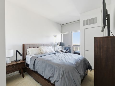 Tiny photo for 303 W OHIO Street #2201, Chicago, IL 60654 (MLS # 12505206)