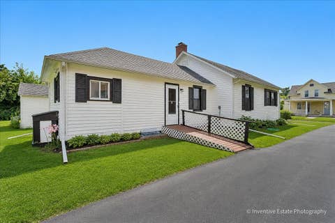 Tiny photo for 408 Marcy Street, Ottawa, IL 61350 (MLS # 12714450)