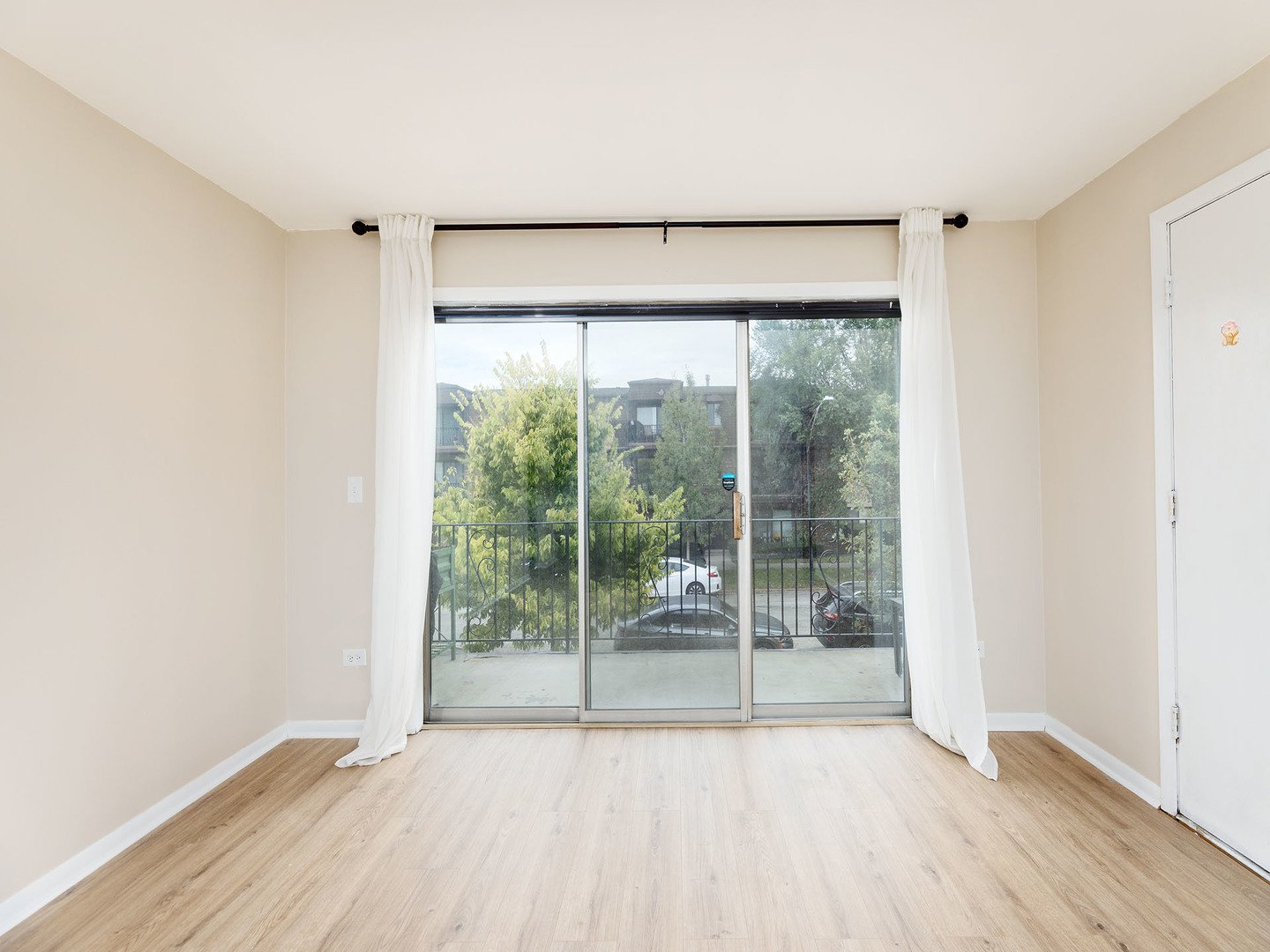 6587 N Northwest Highway 1A