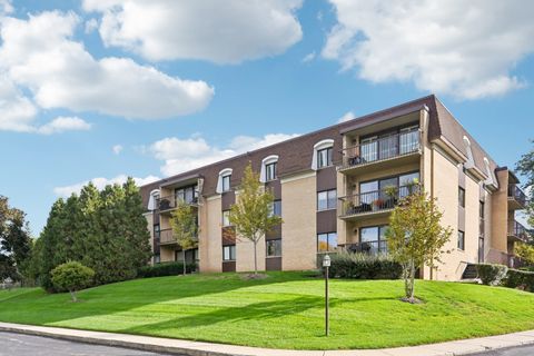 Tiny photo for 1105 N Mill Street #224, Naperville, IL 60563 (MLS # 12494742)