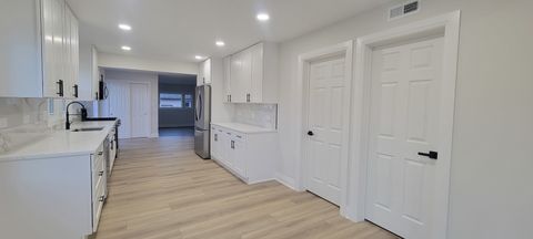 Tiny photo for 7501 W Winnemac Avenue, Harwood Heights, IL 60706 (MLS # 12579818)