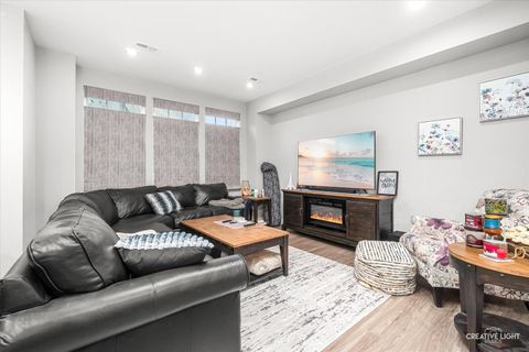 Tiny photo for 468 Watercress Drive, Aurora, IL 60504 (MLS # 12561019)