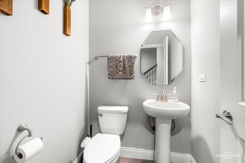 Tiny photo for 468 Watercress Drive, Aurora, IL 60504 (MLS # 12561019)