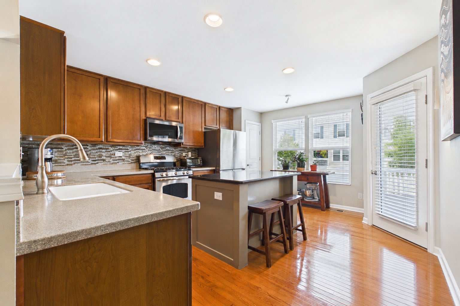 3402 Neubauer Circle
