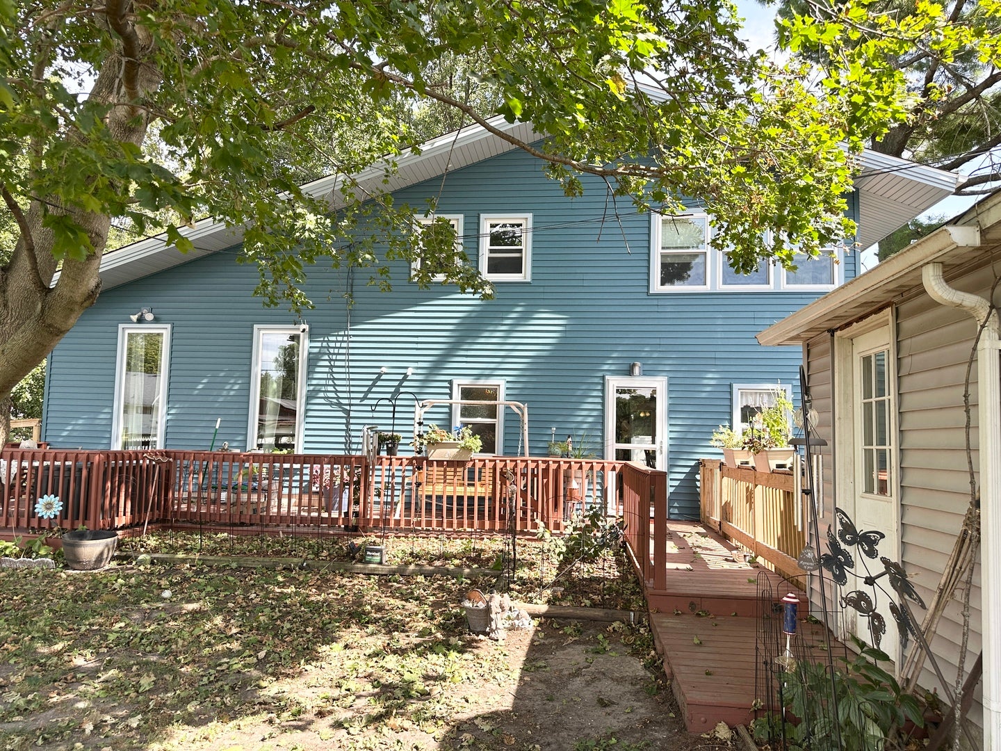 320 E Lincoln Avenue