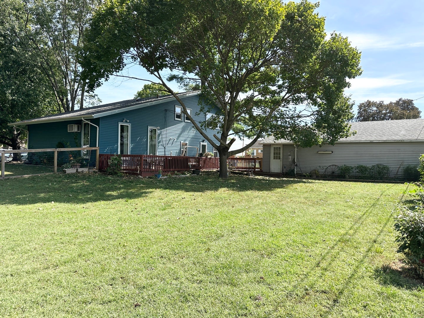 320 E Lincoln Avenue