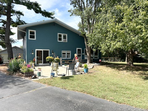 Tiny photo for 320 E Lincoln Avenue, Watseka, IL 60970 (MLS # 12715454)
