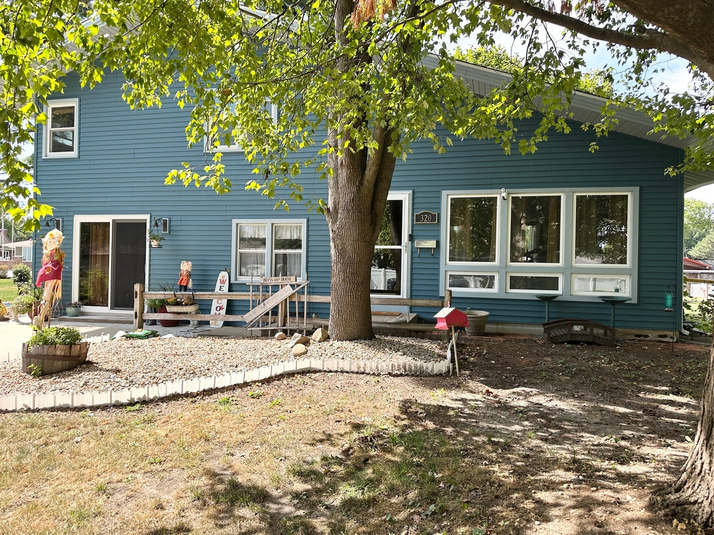 320 E Lincoln Avenue