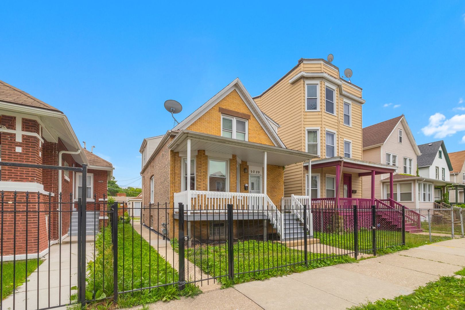 5029 W Superior Street