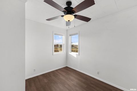 Tiny photo for 3221 66TH Avenue, Moline, IL 61265 (MLS # QC4269680)