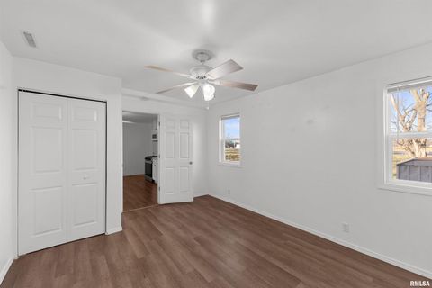 Tiny photo for 3221 66TH Avenue, Moline, IL 61265 (MLS # QC4269680)