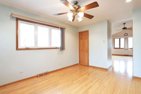 Tiny photo for 336 N Dalewood Avenue, Wood Dale, IL 60191 (MLS # 12494006)