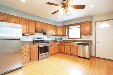 Tiny photo for 336 N Dalewood Avenue, Wood Dale, IL 60191 (MLS # 12494006)